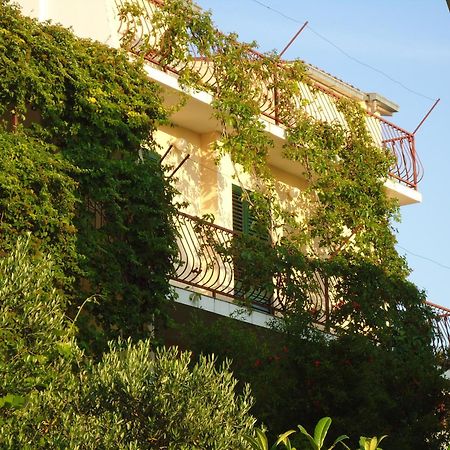 Apartments Bride'S Rock Baška Voda Exterior foto